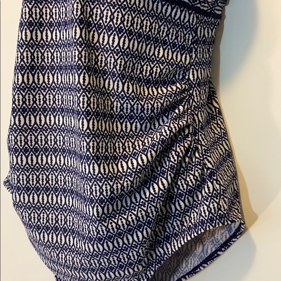 Ocean Lily Women’s One Piece Swimsuit Size SP - Picture 4 of 9